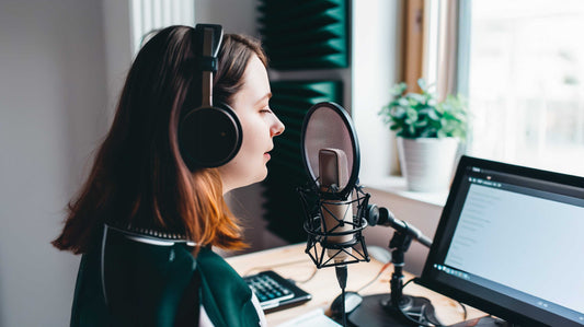 AI 101 Complete Bundle – Beginner's Guide, 50 Prompts & Printable Workbook (Digital Download)